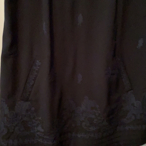 Yest Dress - Picture 2 of 6